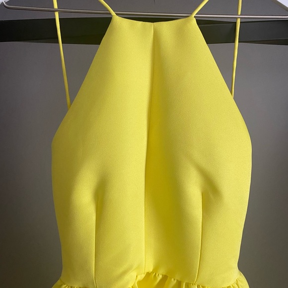 Lulu’s Backless Dress - Picture 2 of 7